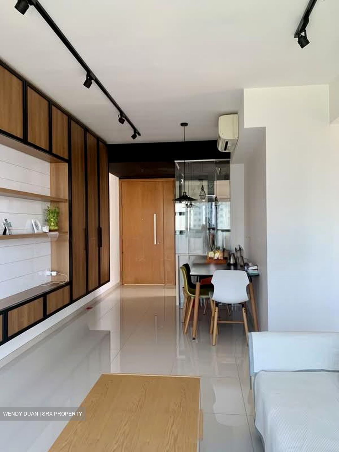 Prive (D19), Condominium #572378731